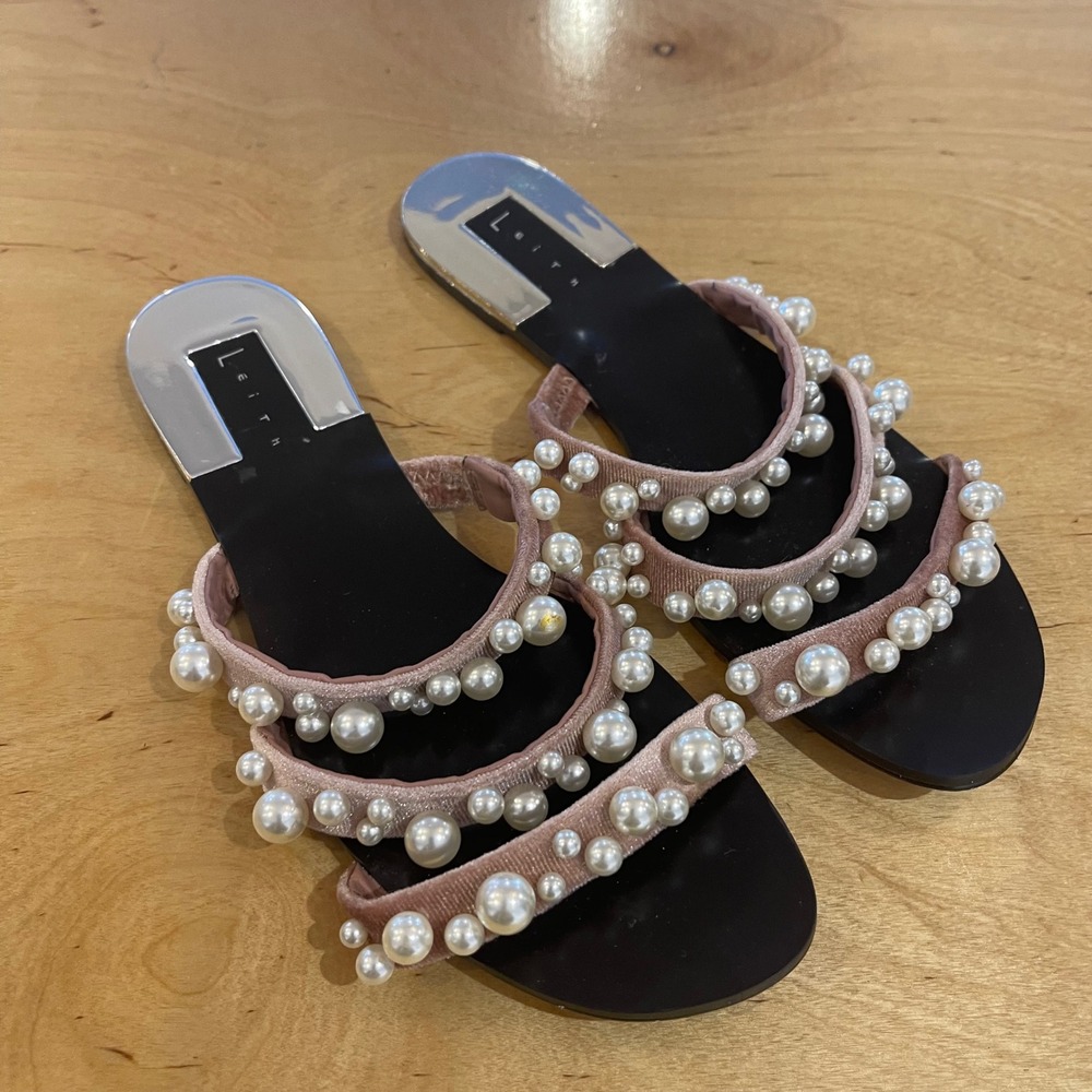 LEITH Pearl Embellished Velvet Flat Sandals Women Size 6.5 Pink Slip On - Picture 2 of 5